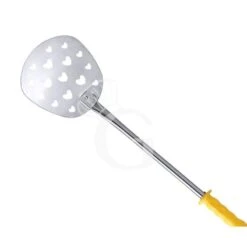Pala Per Pizza Per Cuocere Forata Cuore In Acciaio Inox Ø 260 Mm X H 1700 Mm -Vendite GATRODOMUS pala per pizza per cuocere forata cuore in acciaio inox o 260 mm x h 1700 mm 1