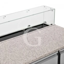 Saladette Refrigerata 3 Porte, Temperatura +2°C/+8°C, Vetro, Piano In Granito, Predisposta Per 8 Bacinelle Da 1/6 -Vendite GATRODOMUS saladette refrigerata 3 porte temperatura 2c8c vetro piano in granito 4