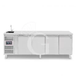 Tavolo Refrigerato 4 Porte Con Lavello,motore A Sinistra,Prof. 700 Mm,temp +2°C/+8°C, Completo Di Rubinetto Classe Energetica B -Vendite GATRODOMUS tavolo refrigerato 2 porte gn 11 prof700 tn 2