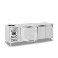 Tavolo Refrigerato 4 Porte Con Lavello,motore A Sinistra,Prof. 700 Mm,temp +2°C/+8°C, Completo Di Rubinetto Classe Energetica B -Vendite GATRODOMUS tavolo refrigerato 2 porte gn 11 prof700 tn 3