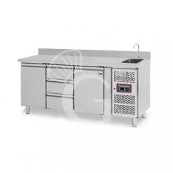 Tavolo Refrigerato 3 Cassetti 2 Porte Con Lavello E Alzatina, Prof. 700 Mm, Temp. +2°C/+8°C, Completo Di Rubinetto