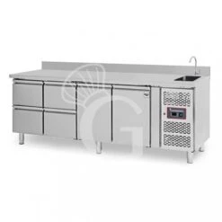 Tavolo Refrigerato 4 Cassetti 2 Porte Con Lavello E Alzatina, Prof. 700 Mm, Temp. +2°C/+8°C, Completo Di Rubinetto