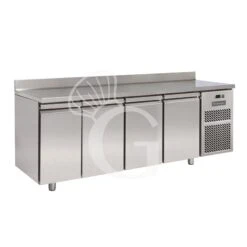 Tavolo Refrigerato 4 Porte Alzatina Prof. 700 Mm 0°C/+10°C Classe Energetica A 8 Tavolo Refrigerato 4 Porte Alzatina Prof. 700 Mm 0°C/+10°C Classe Energetica A -Vendite GATRODOMUS tavolo refrigerato 4 porte alzatina prof 700 mm 0c10c classe energetica a 2