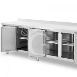 Tavolo Refrigerato 4 Porte Alzatina Prof. 700 Mm -2°C/+8°C Classe Energetica D 19 Tavolo Refrigerato 4 Porte Alzatina Prof. 700 Mm -2°C/+8°C Classe Energetica D -Vendite GATRODOMUS tavolo refrigerato 4 porte e alzatina gn 11 prof700 tn 3