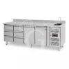 Tavolo Refrigerato 6 Cassetti 2 Porte Con Lavello E Alzatina, Prof. 700 Mm, Temp. +2°C/+8°C, Completo Di Rubinetto -Vendite GATRODOMUS tavolo refrigerato 6 cassetti 2 porte con lavello e alzatina prof 700 mm temp 2c8c completo di rubinetto
